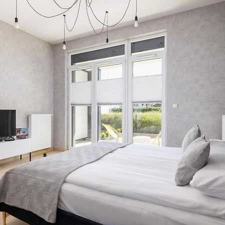 Krakow Studio With Parking & Terrace Near Zalew Bagry By Renters Prestige Екстериор снимка
