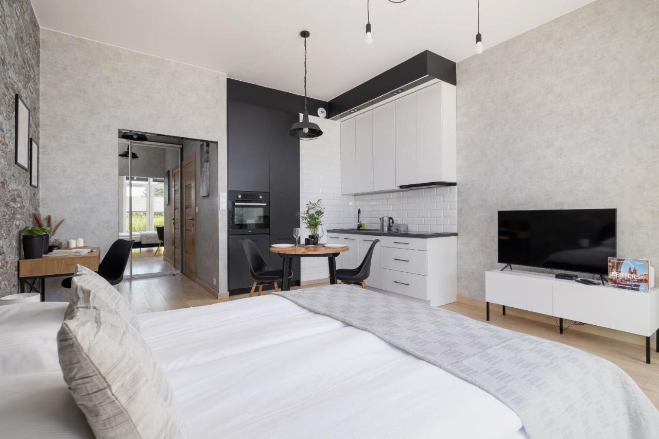 Krakow Studio With Parking & Terrace Near Zalew Bagry By Renters Prestige Екстериор снимка