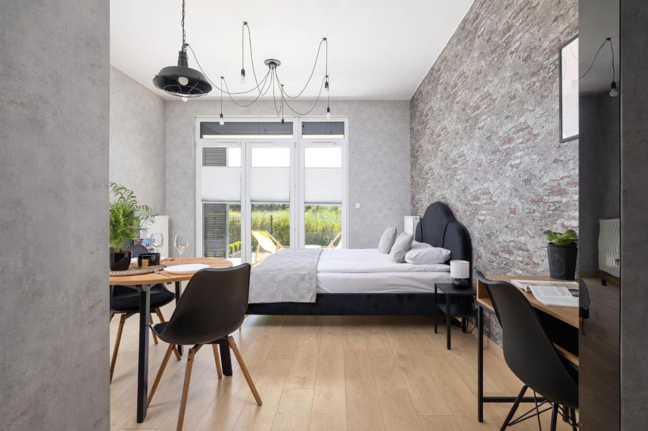 Krakow Studio With Parking & Terrace Near Zalew Bagry By Renters Prestige Екстериор снимка